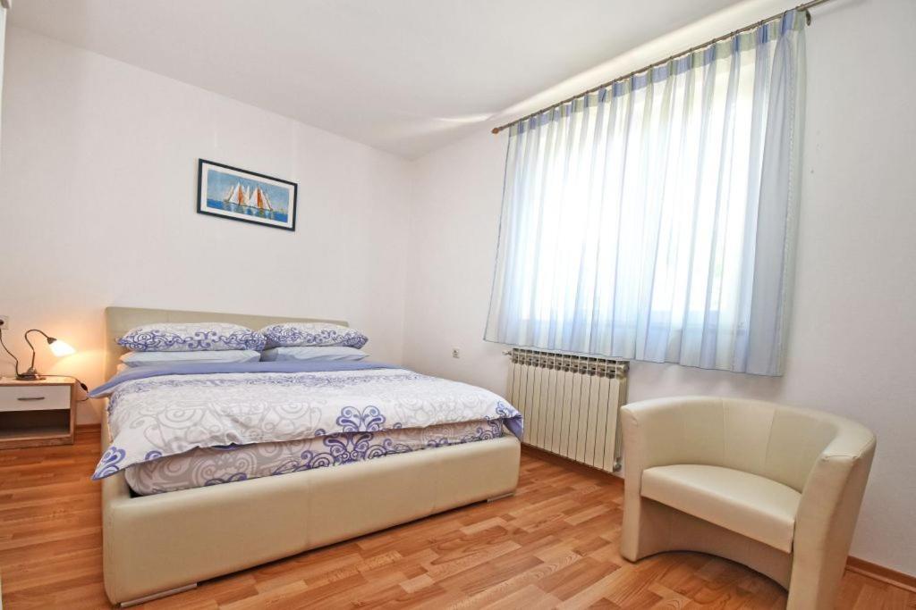 Apartments And Rooms Branka Novigrad  Bagian luar foto